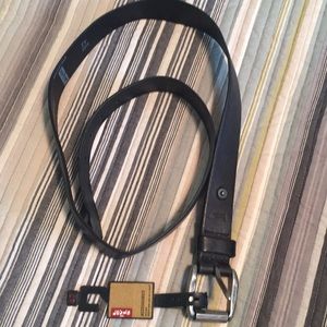 Men’s Levi’s leather belt